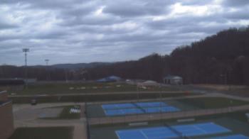 Weather camera view of Kiski Area HS.