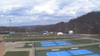 Weather camera view of Kiski Area HS.