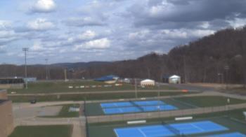 Weather camera view of Kiski Area HS.