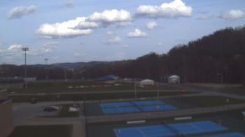 Weather camera view of Kiski Area HS.