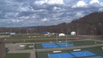 Weather camera view of Kiski Area HS.