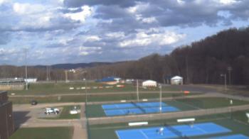 Weather camera view of Kiski Area HS.