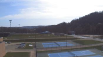 Weather camera view of Kiski Area HS.