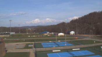 Weather camera view of Kiski Area HS.