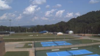 Weather camera view of Kiski Area HS.