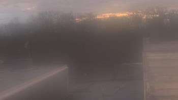 Weather camera view of Dag Hammarskjold MS.