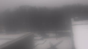 Weather camera view of Dag Hammarskjold MS.