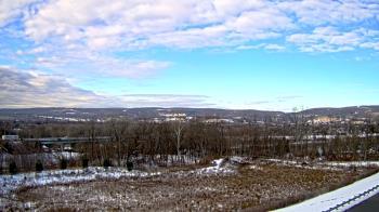 Weather camera view of Wilkes-Barre Area High School.