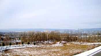 Weather camera view of Wilkes-Barre Area High School.