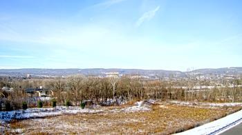 Weather camera view of Wilkes-Barre Area High School.