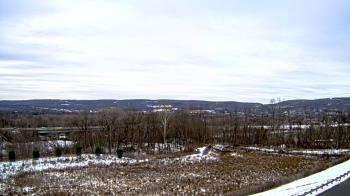Weather camera view of Wilkes-Barre Area High School.