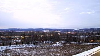Weather camera view of Wilkes-Barre Area High School.
