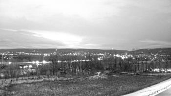 Weather camera view of Wilkes-Barre Area High School.