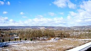 Weather camera view of Wilkes-Barre Area High School.