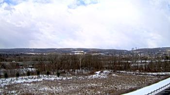 Weather camera view of Wilkes-Barre Area High School.