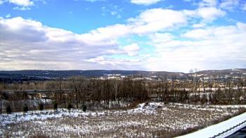 Weather camera view of Wilkes-Barre Area High School.