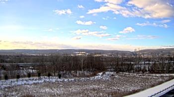 Weather camera view of Wilkes-Barre Area High School.