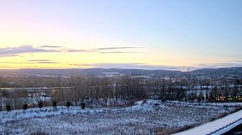 Weather camera view of Wilkes-Barre Area High School.