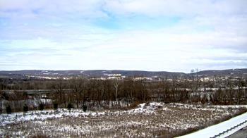 Weather camera view of Wilkes-Barre Area High School.