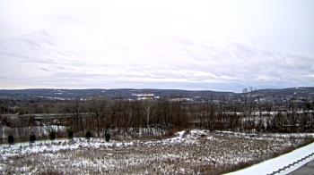 Weather camera view of Wilkes-Barre Area High School.