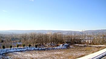 Weather camera view of Wilkes-Barre Area High School.