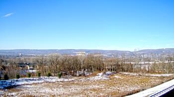 Weather camera view of Wilkes-Barre Area High School.