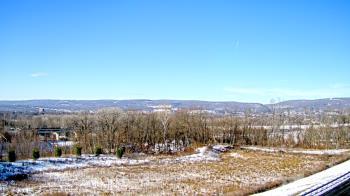 Weather camera view of Wilkes-Barre Area High School.