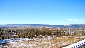 Weather camera view of Wilkes-Barre Area High School.