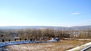 Weather camera view of Wilkes-Barre Area High School.
