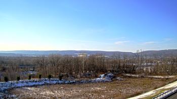 Weather camera view of Wilkes-Barre Area High School.