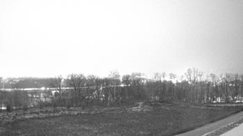 Weather camera view of Wilkes-Barre Area High School.