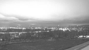 Weather camera view of Wilkes-Barre Area High School.