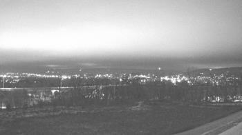 Weather camera view of Wilkes-Barre Area High School.