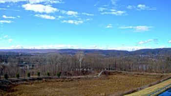Weather camera view of Wilkes-Barre Area High School.