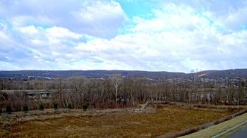 Weather camera view of Wilkes-Barre Area High School.