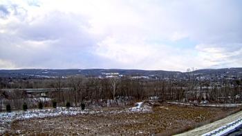 Weather camera view of Wilkes-Barre Area High School.