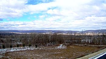 Weather camera view of Wilkes-Barre Area High School.