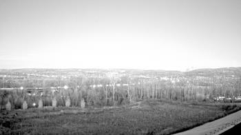 Weather camera view of Wilkes-Barre Area High School.