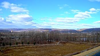 Weather camera view of Wilkes-Barre Area High School.