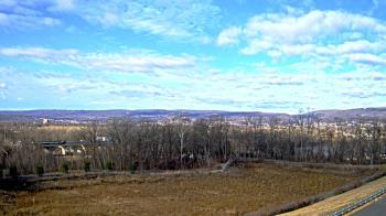Weather camera view of Wilkes-Barre Area High School.