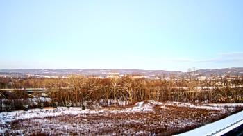 Weather camera view of Wilkes-Barre Area High School.