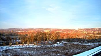 Weather camera view of Wilkes-Barre Area High School.