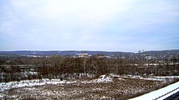 Weather camera view of Wilkes-Barre Area High School.