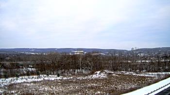 Weather camera view of Wilkes-Barre Area High School.