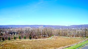 Weather camera view of Wilkes-Barre Area High School.