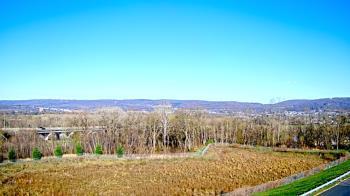 Weather camera view of Wilkes-Barre Area High School.