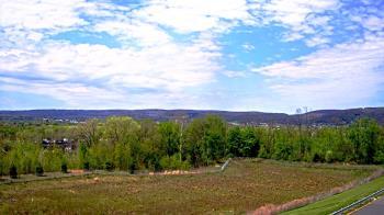 Weather camera view of Wilkes-Barre Area High School.