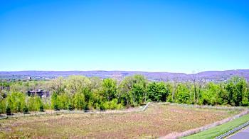 Weather camera view of Wilkes-Barre Area High School.