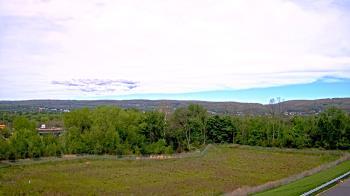 Weather camera view of Wilkes-Barre Area High School.