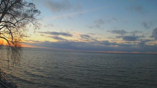 Weather camera view of Forest Lawn Beach.